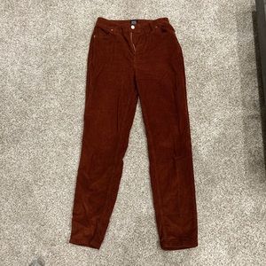 Urban Outfitters Mom High Rise Rust Corduroy Jeans (26)